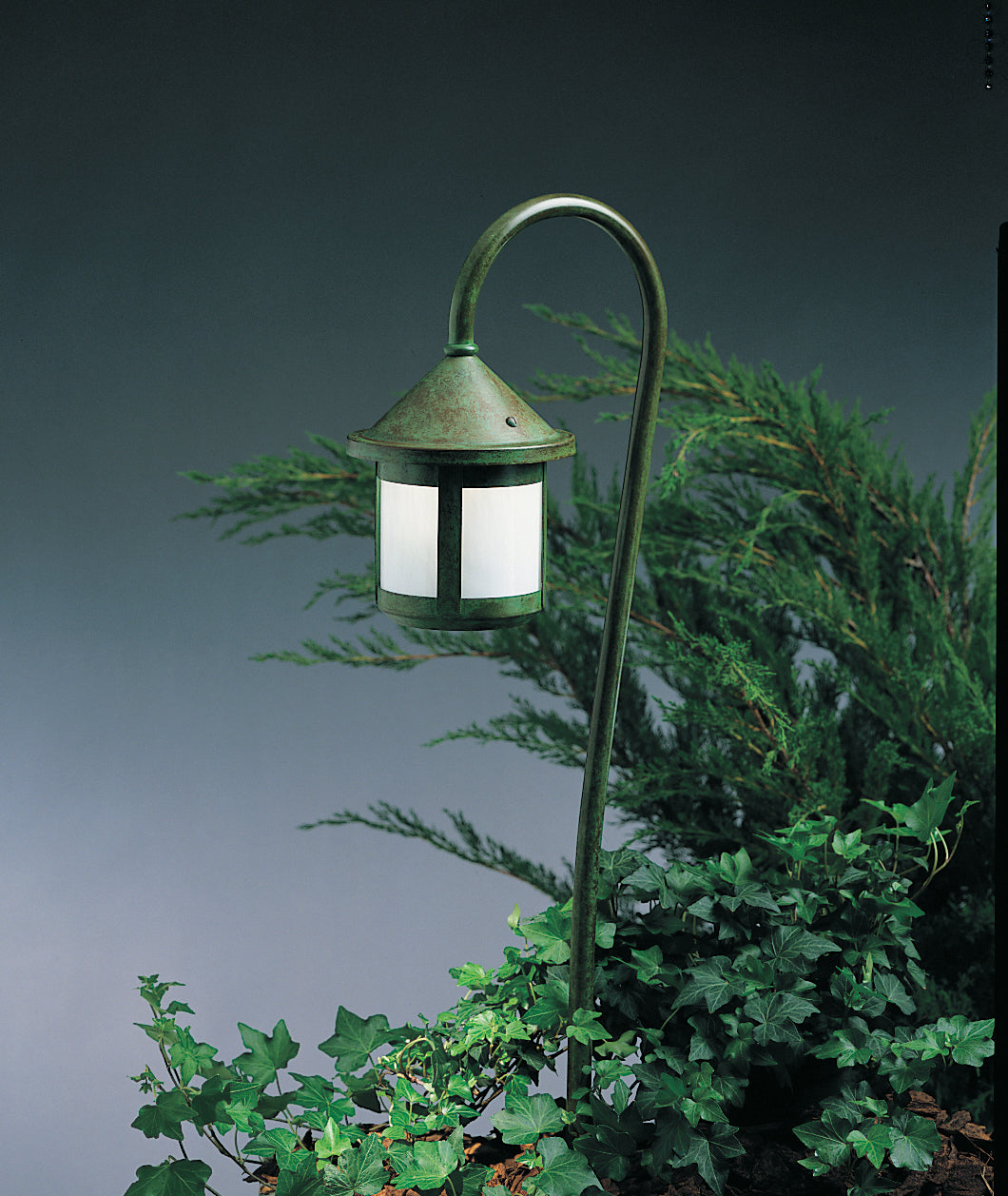 Arroyo Craftsman Berkeley 6" Rustic Brown Low Voltage Short Body With 27" Bo Peep Stem And Frosted Glass
