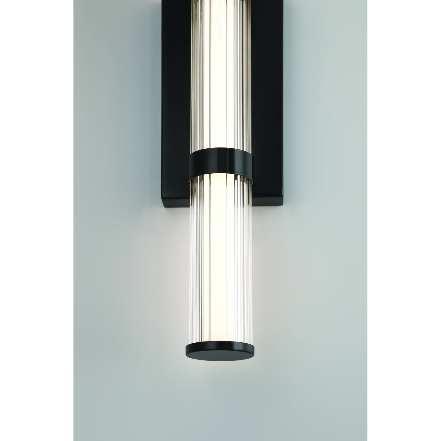 Eurofase Lighting Fayton 21" 1-Light Integrated LED Clear Glass Shade Matte Black Outdoor Wall Sconce