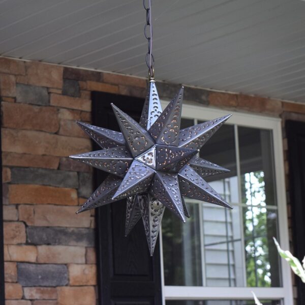Hometown Evolution Flower Cut 18" Tin Star Light