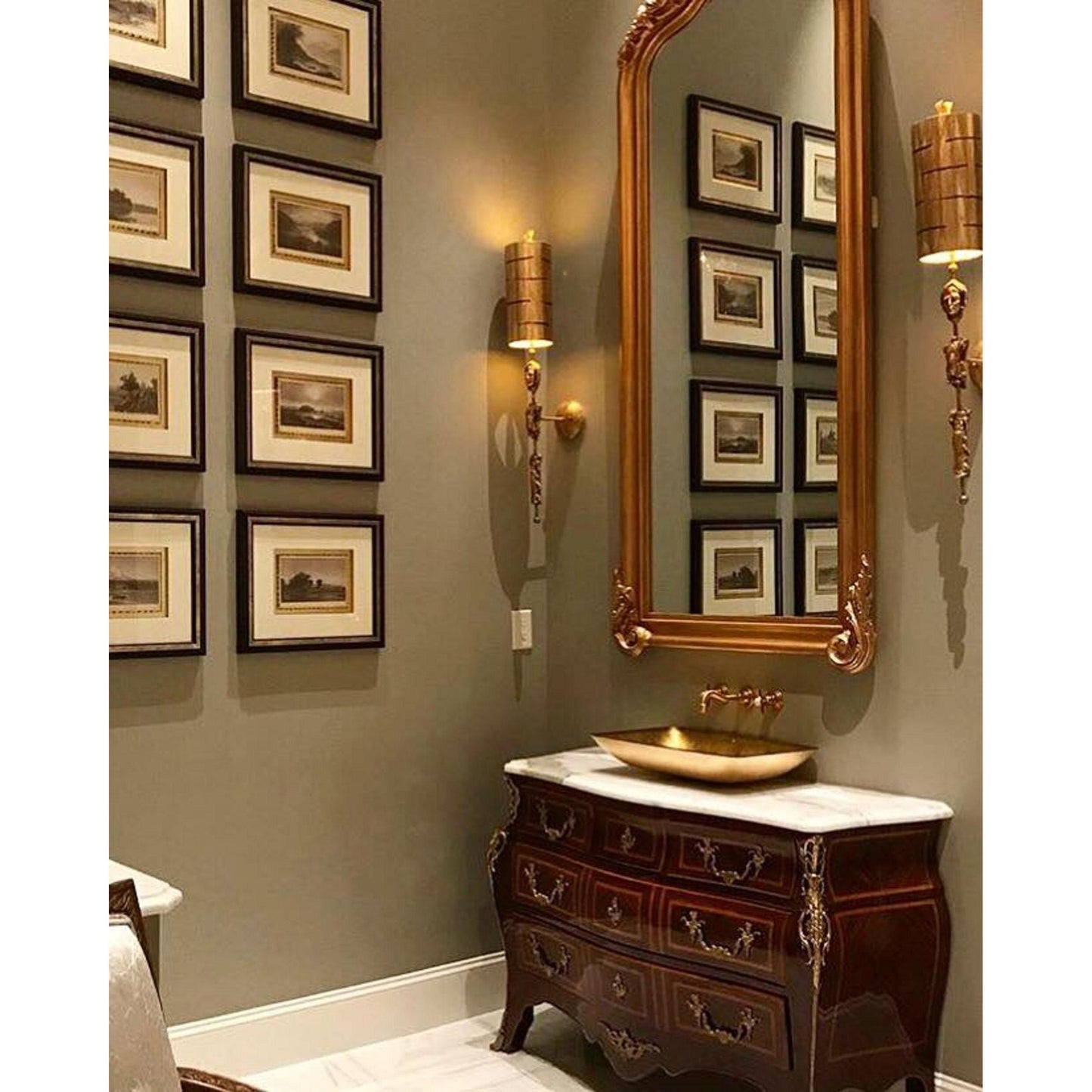 Lucas & McKearn Fragment 1-Light Gold Wall Light With Cylindrical Shade