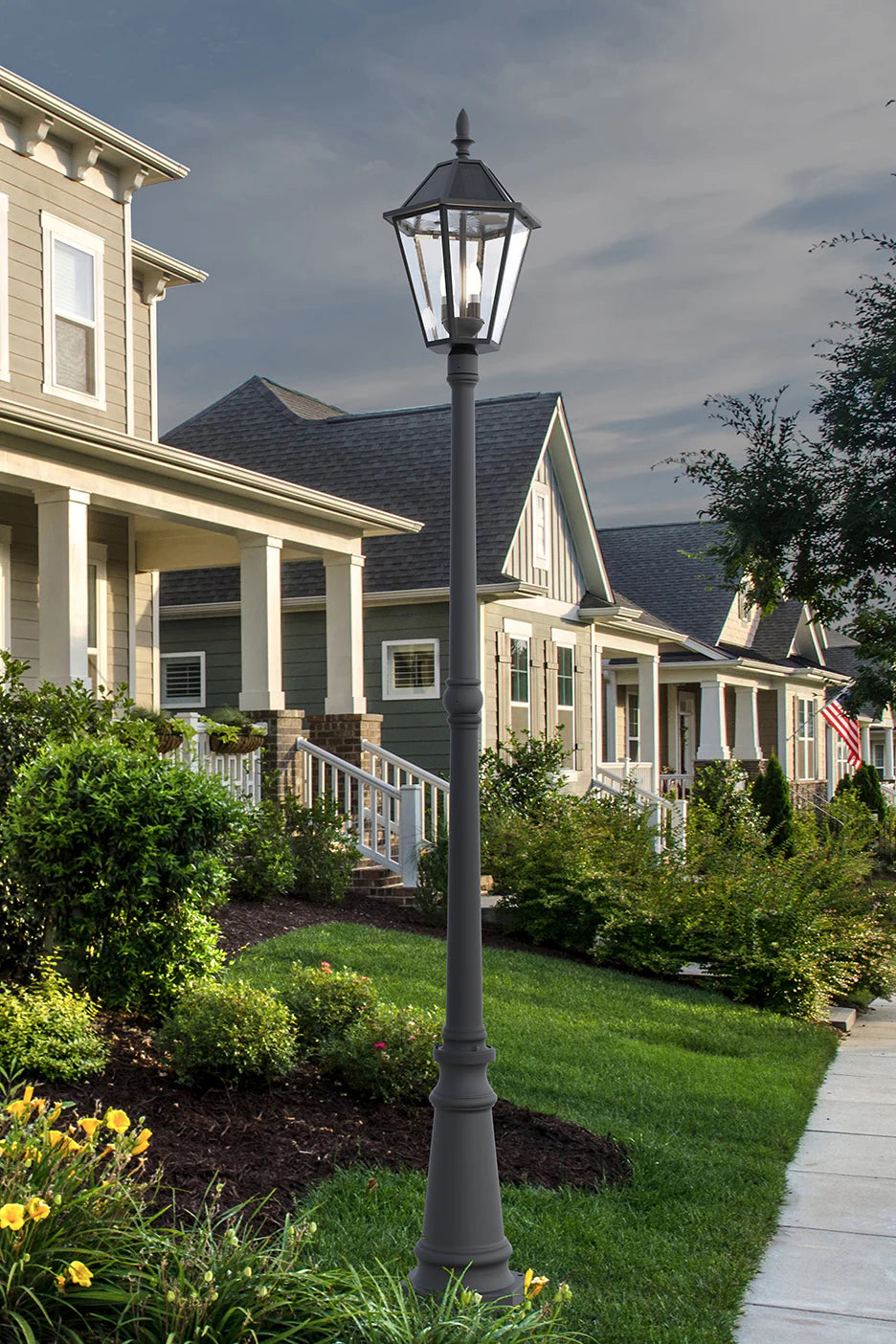 Lutec London Solar Post Light - 12513LE4-SL