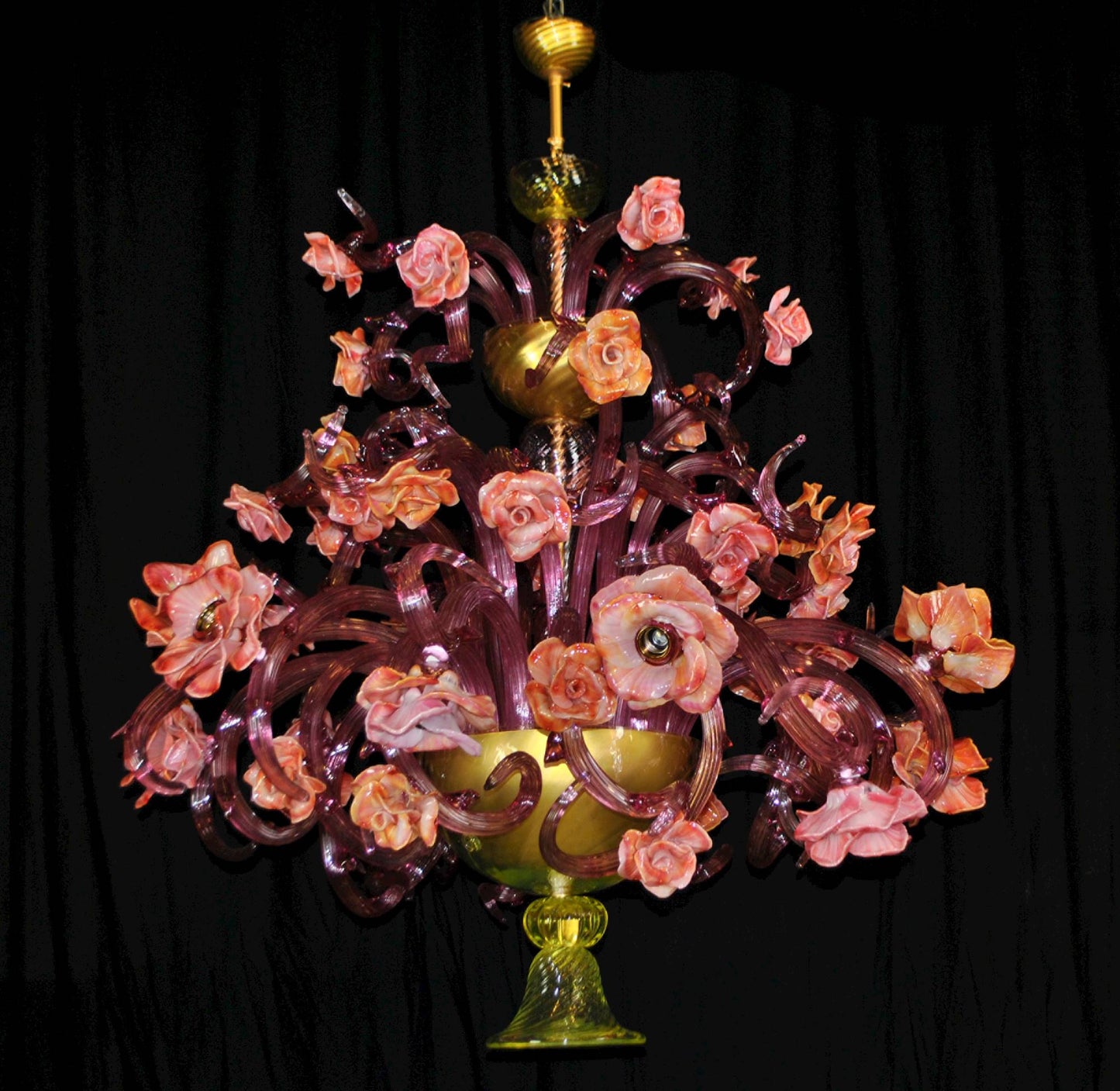 Vetreria Artistica Rosa Rose Scultura 12-Lights Pink Crystal Base With Light Pink Paste Flowers Glass Chandelier