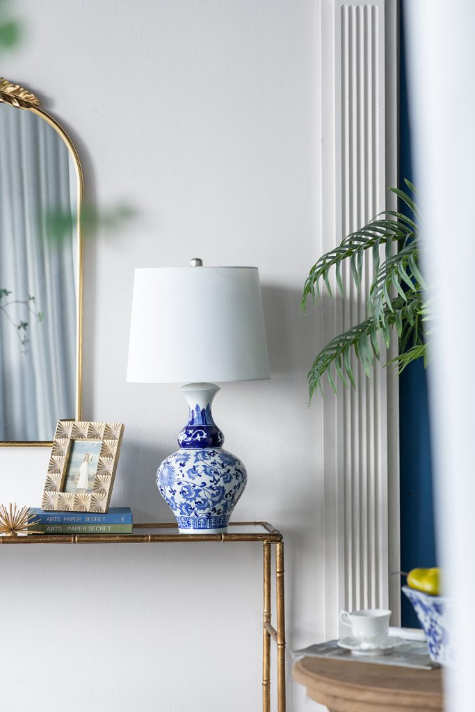 A&B Home 14" x 28" Bundle of 18 Blue and White Round Ceramic Vase Lamp