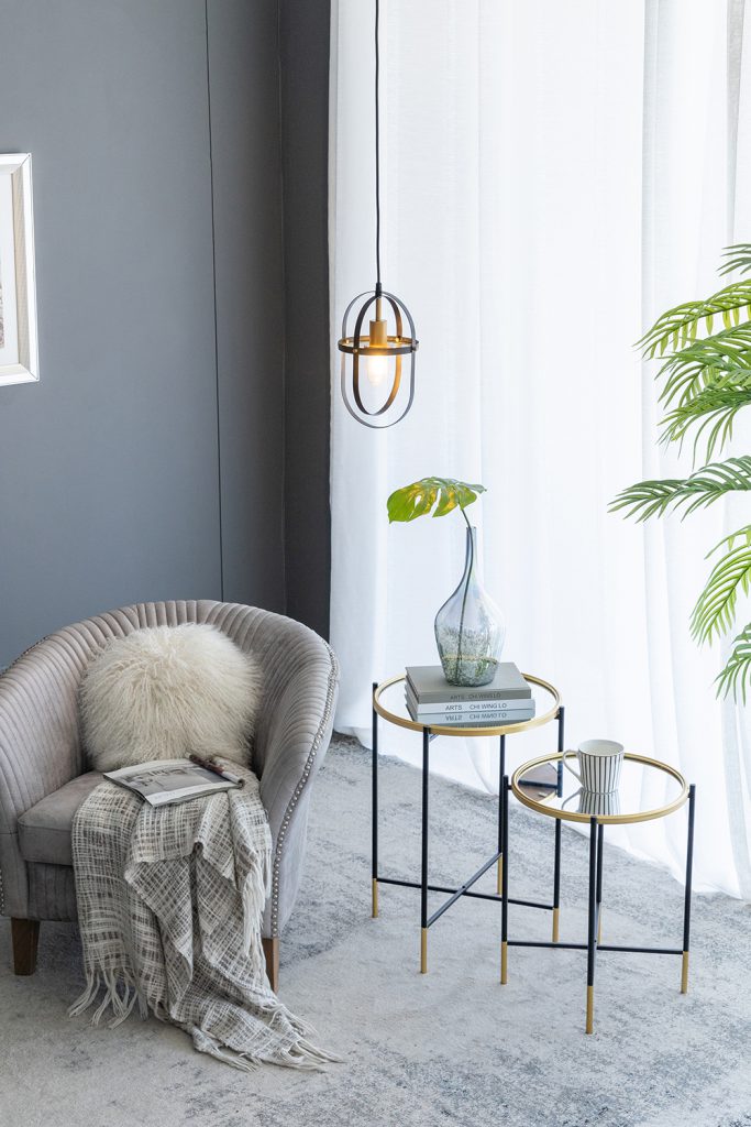 A&B Home Bundle of 16 Rosario 8" x 13" 1-Light Black Metal Frame With Gold Accent Pendant Lighting