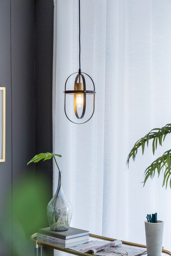 A&B Home Bundle of 16 Rosario 8" x 13" 1-Light Black Metal Frame With Gold Accent Pendant Lighting