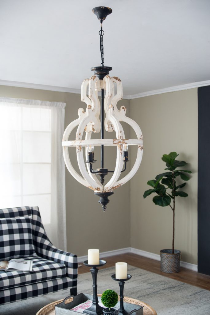 A&B Home Bundle of 5 20" x 35" 4-Light Distressed White Wooden Chandelier With Intricate Curves Design