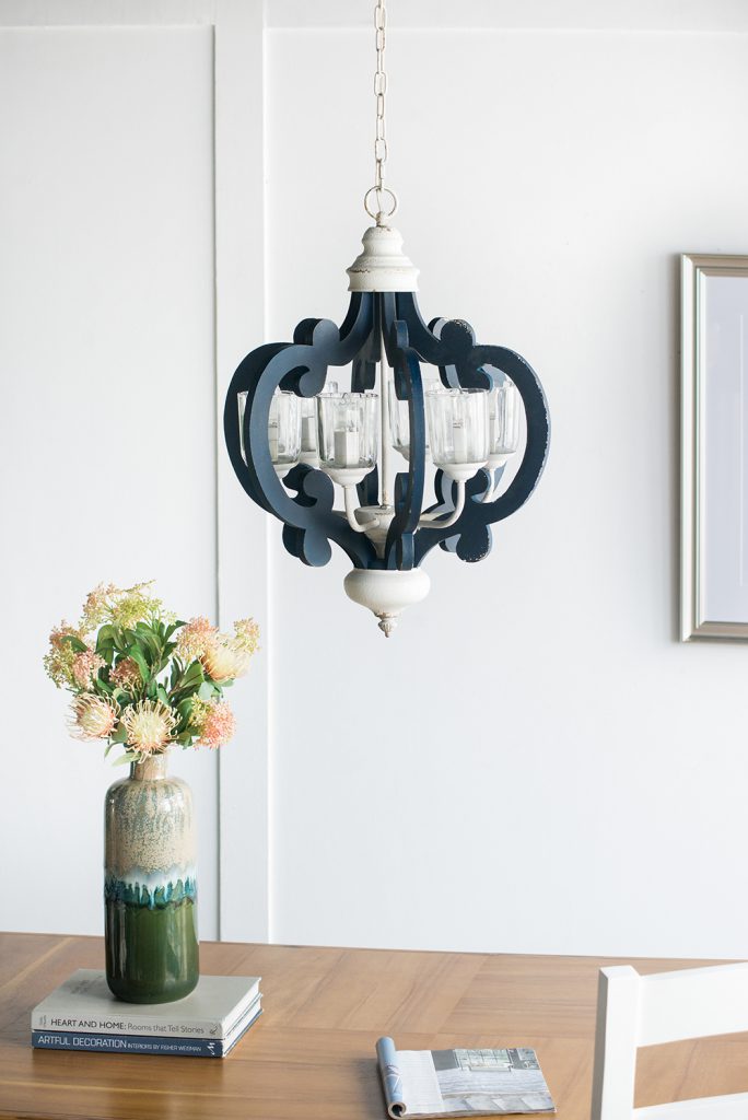 A&B Home Bundle of 6 21" x 24" 6-Light Blue and White Classic Curves Wooden Chandelier