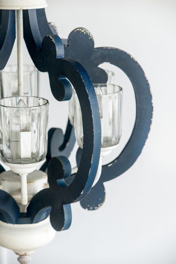 A&B Home Bundle of 6 21" x 24" 6-Light Blue and White Classic Curves Wooden Chandelier