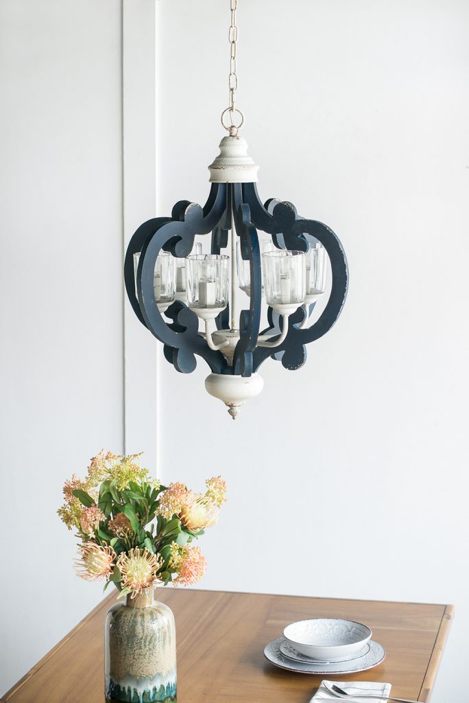 A&B Home Bundle of 6 21" x 24" 6-Light Blue and White Classic Curves Wooden Chandelier