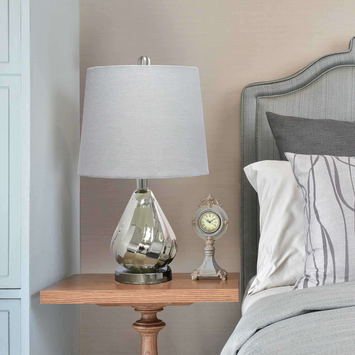 All The Rages Lalia Home Chrome Kissy Pear Table Lamp With Gray Fabric Shade