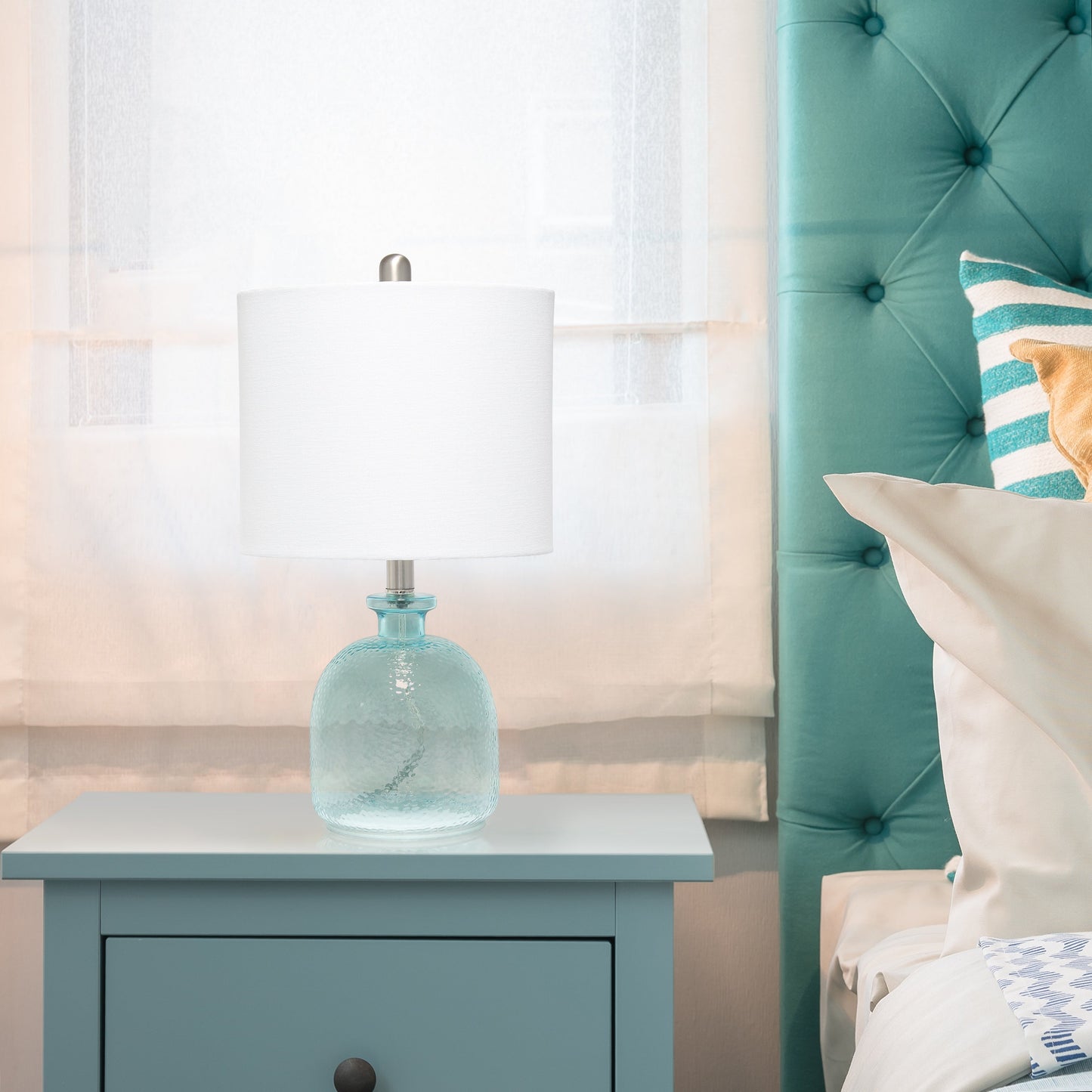 All The Rages Lalia Home Clear Blue Hammered Glass Jar Table Lamp With White Linen Shade