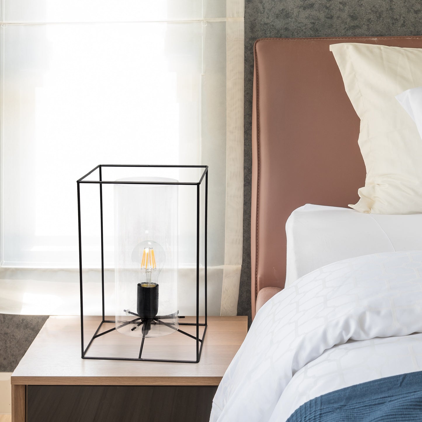 All The Rages Lalia Home Large Black Framed Table Lamp With Clear Cylinder Glass Shade