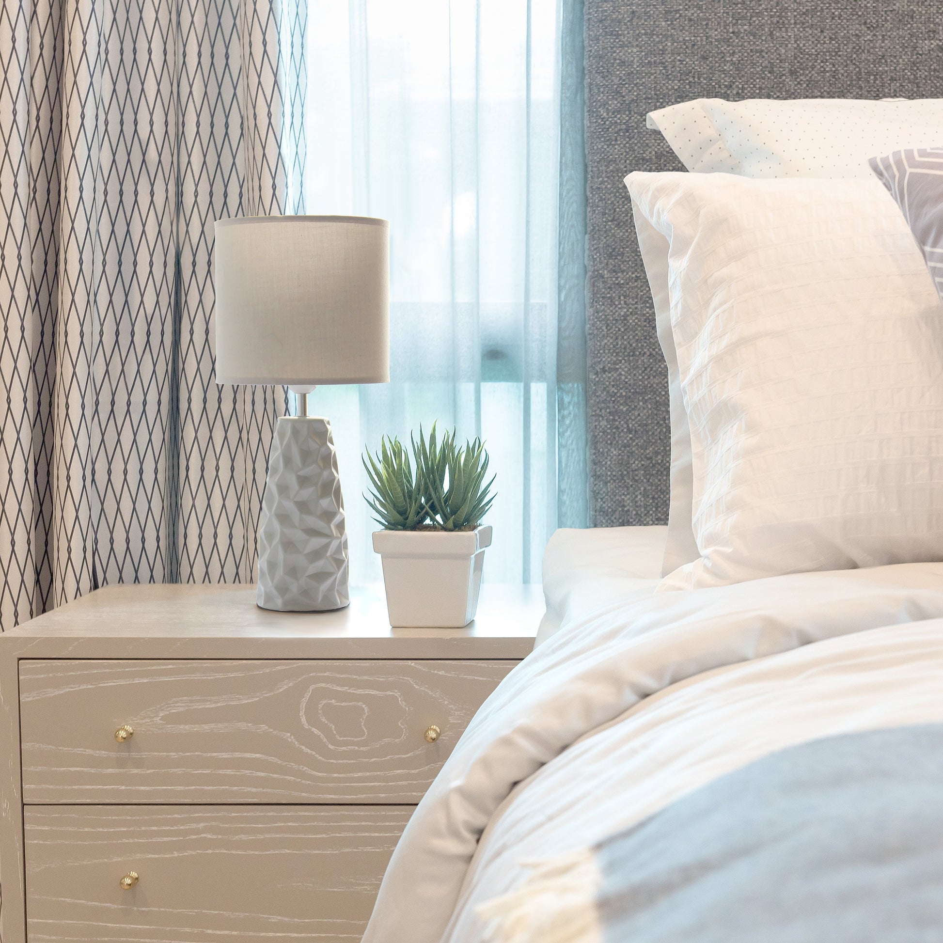 All The Rages Simple Designs Gray Sculpted Ceramic Table Lamp