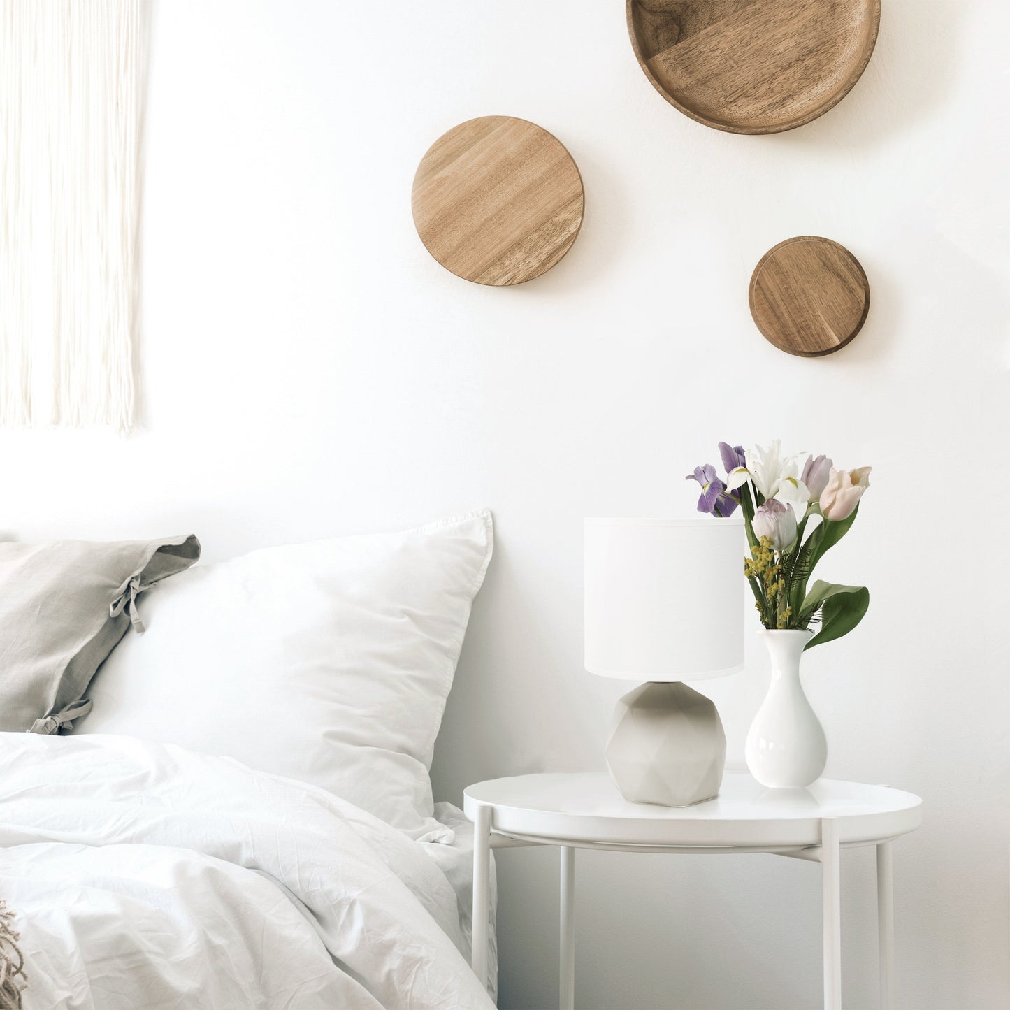 All The Rages Simple Designs White Geometric Concrete Table Lamp