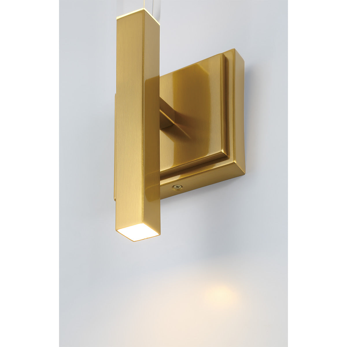 Eurofase Lighting Benicio 18" 1-Light Dimmable Integrated LED Matte Gold Wall Sconce With Clear Glass Shades