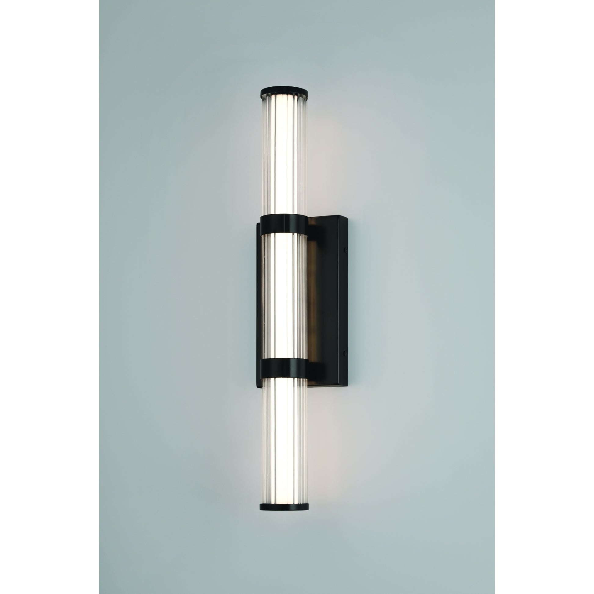 Eurofase Lighting Fayton 21" 1-Light Integrated LED Clear Glass Shade Matte Black Outdoor Wall Sconce