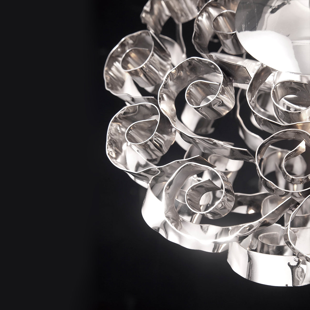 Eurofase Lighting Grace 14" 3-light Dimmable Halogen Bulb Polished Nickel Chandelier With Curled Nickel Strip Accents