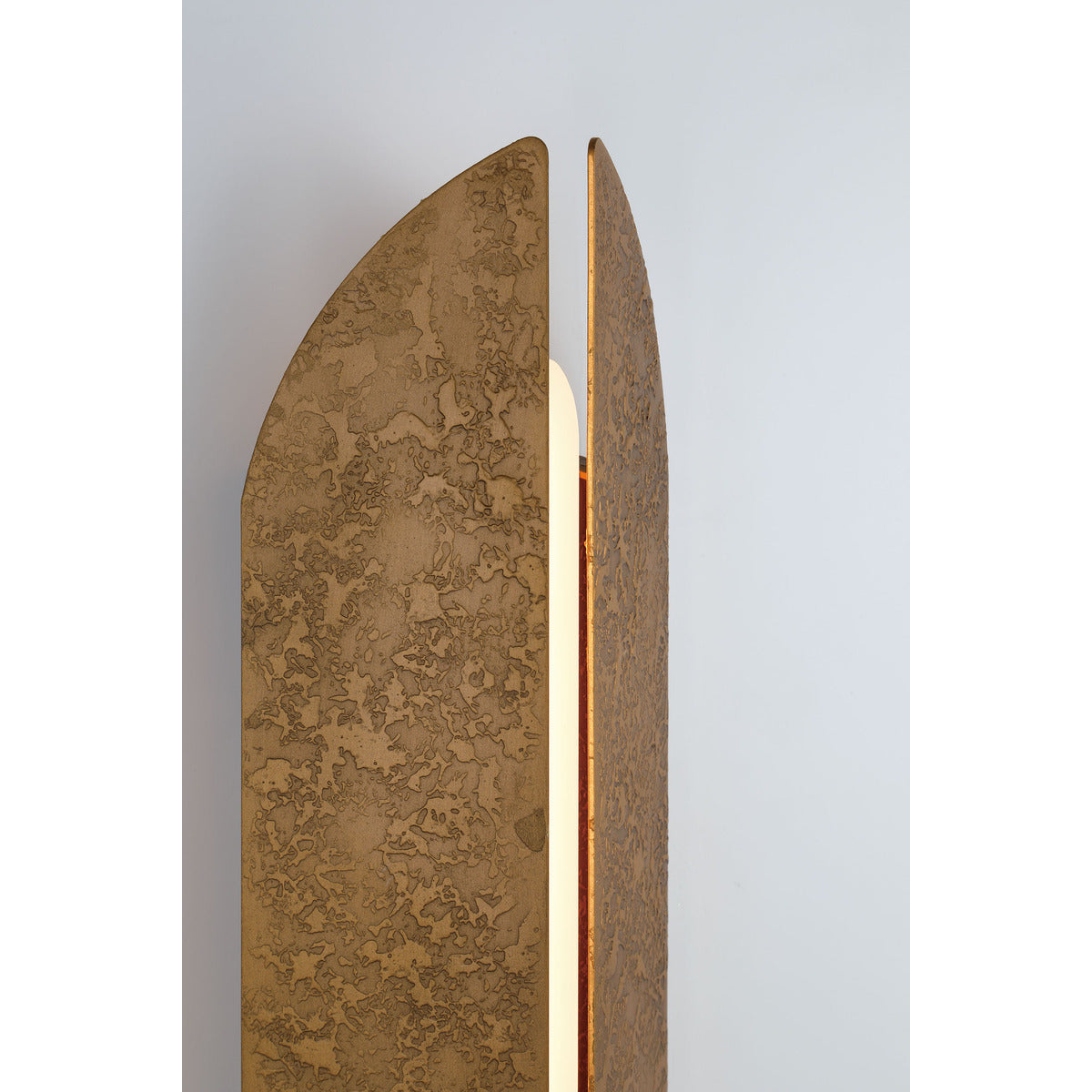 Eurofase Lighting Inntra 24" 1-Light Integrated LED Damascus Brass Outdoor Wall Sconce