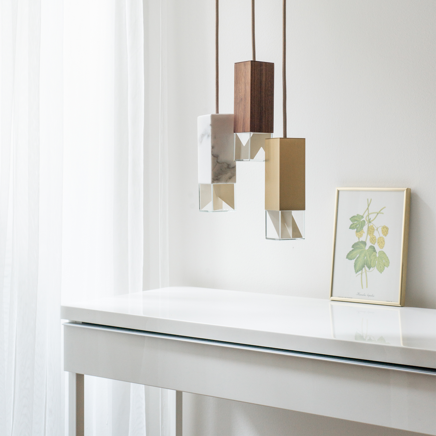 Formaminima Lamp/One Collection Solid Brass, White Calacatta Marble, Canaletto Walnut Wood & Crystal Glass Chandelier