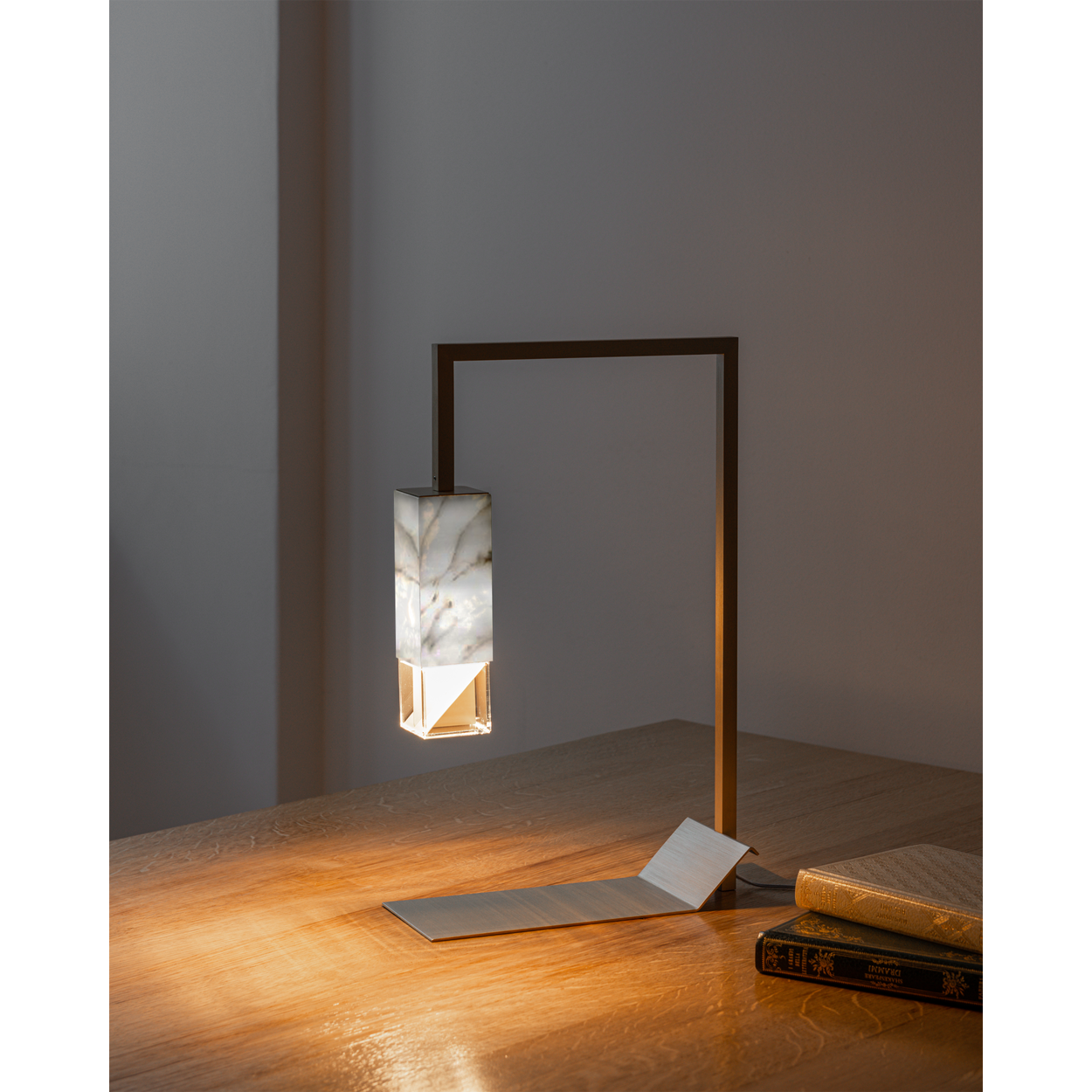 Formaminima Lamp/Two Handcrafted White Calacatta Marble & Crystal Glass Table Lamp