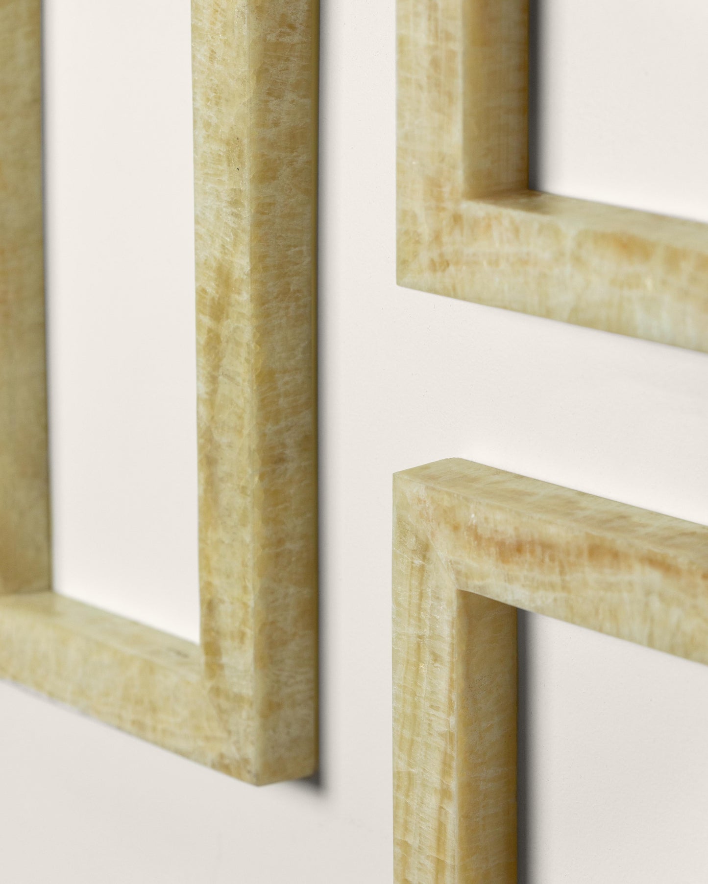 G.Luce Calipso Amber Onyx Finish Wall Lamp