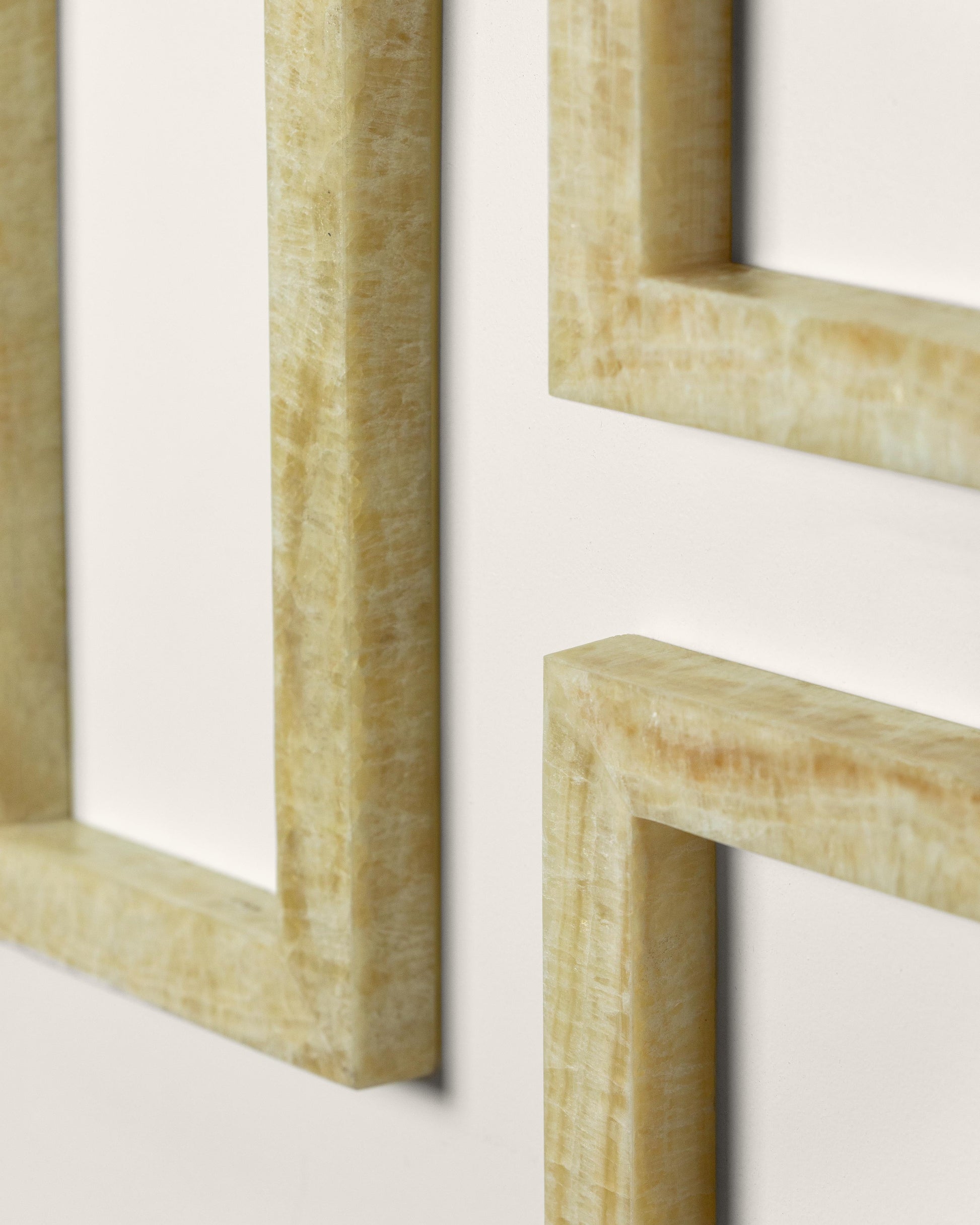 G.Luce Calipso Amber Onyx Finish Wall Lamp