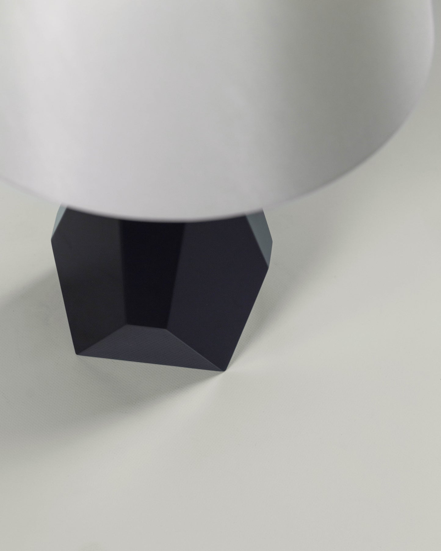 G.Luce Gea Glossy Black Maple Table Lamp With Percaline Shade