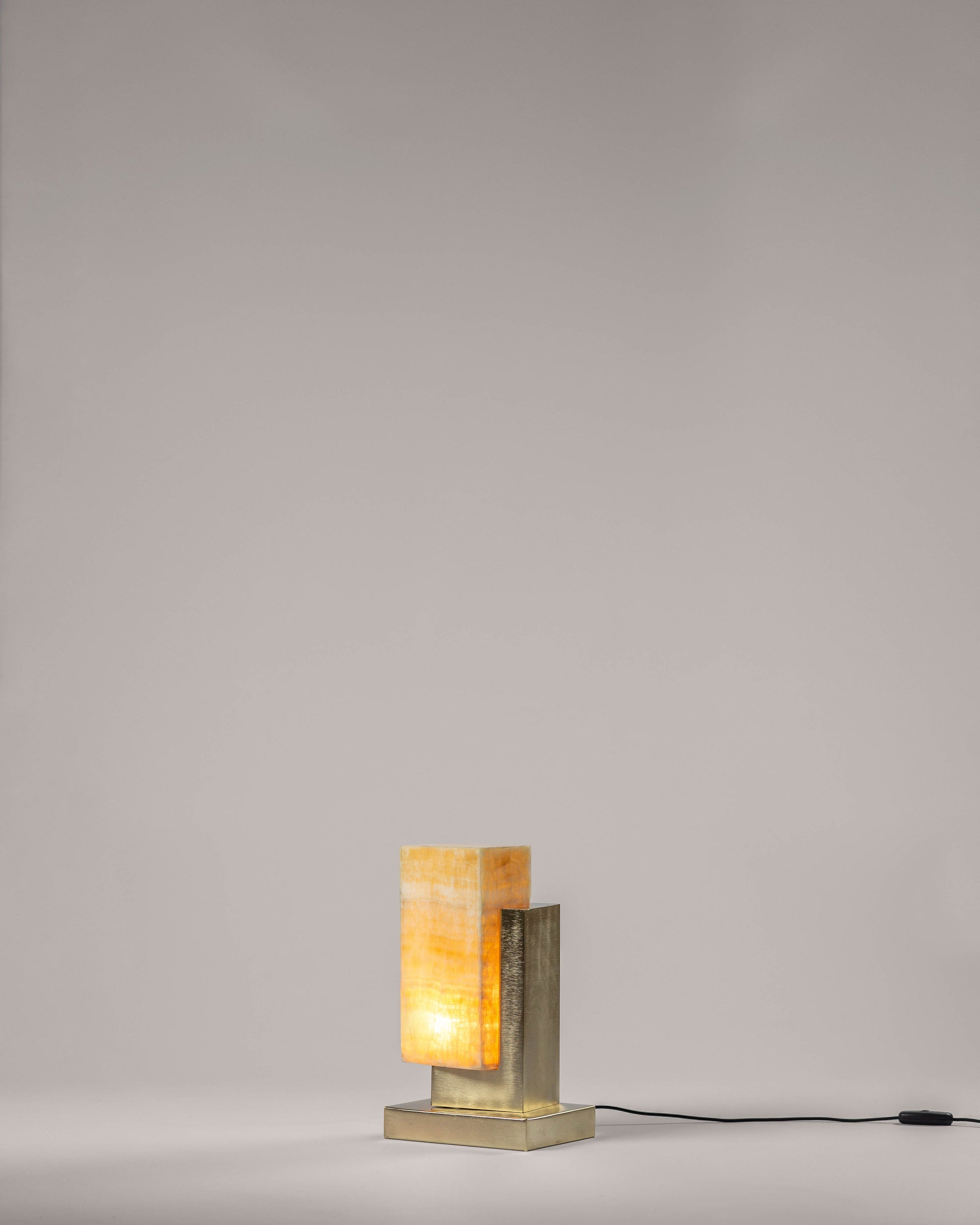 G.Luce Naica Satin Gold Finish Table Lamp With Tiger Onyx Diffuser