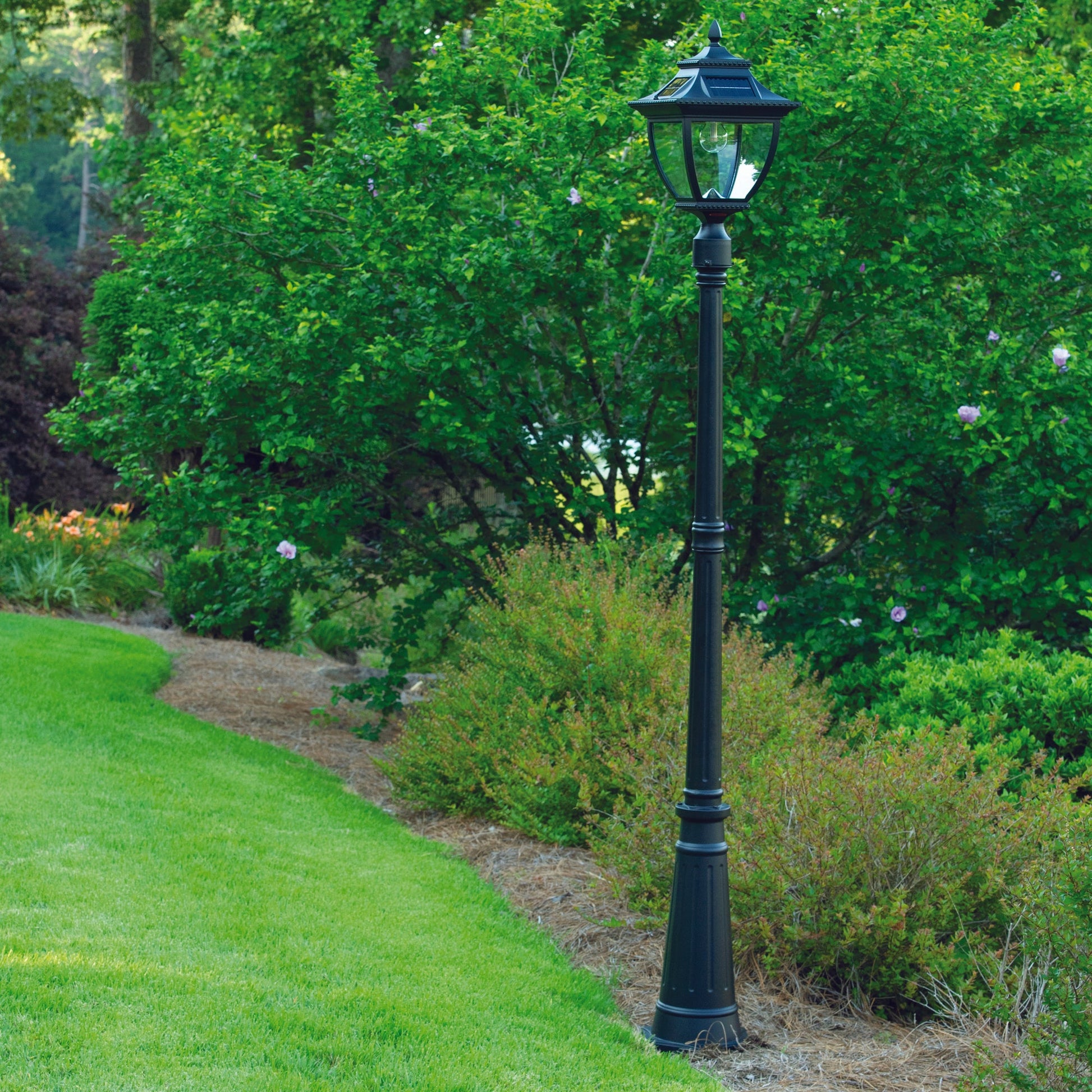 Gama Sonic Pagoda Bulb Solar Lamp Post - Single Lamp