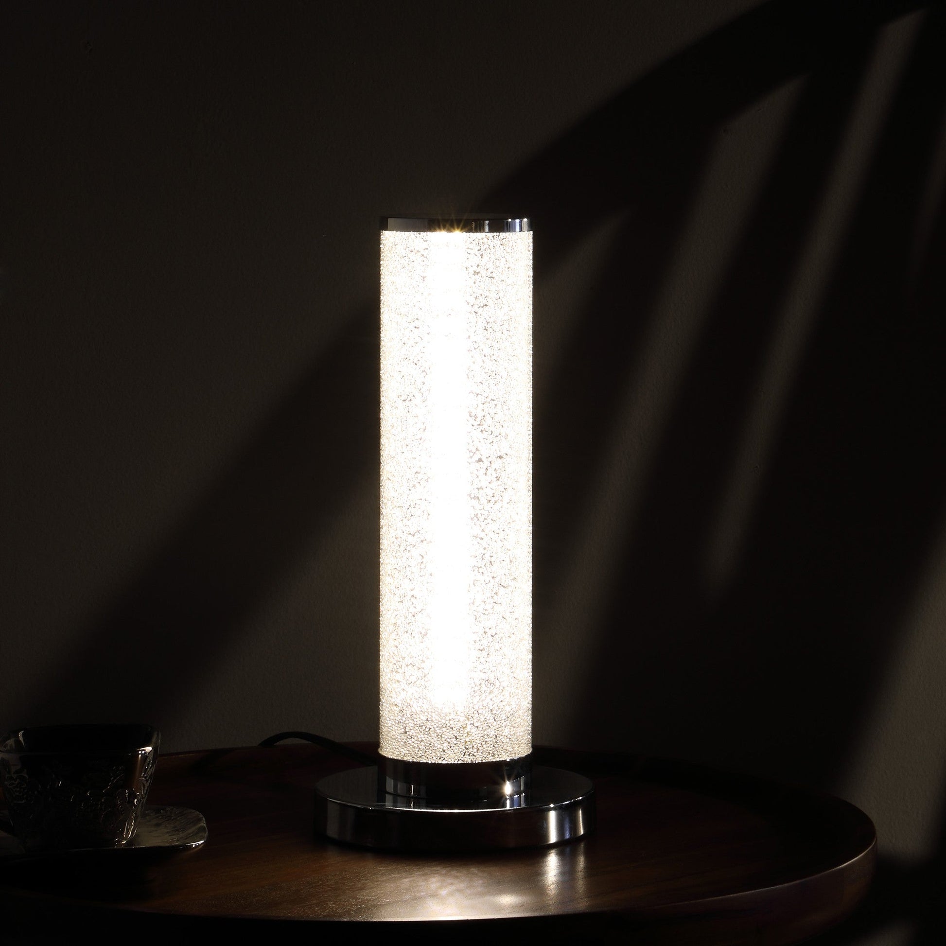 HomeRoots 13” Modern Sand Crystal And Steel Table Lamp With White Finish