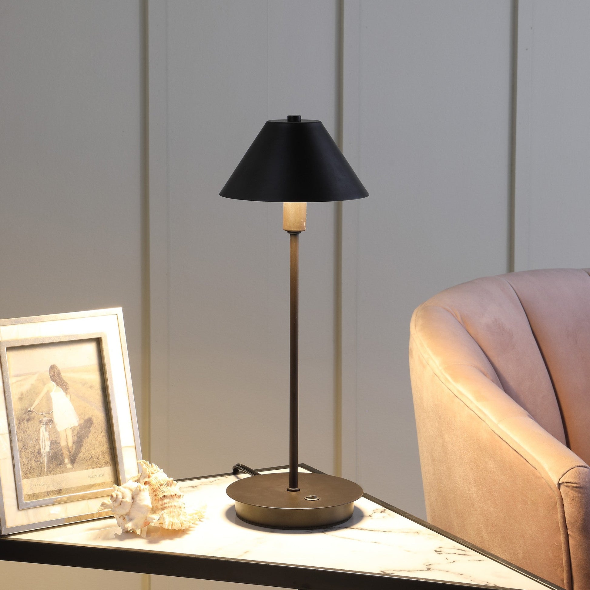 HomeRoots 18” Industrial Bedside Table Lamp in Matte Black Finish
