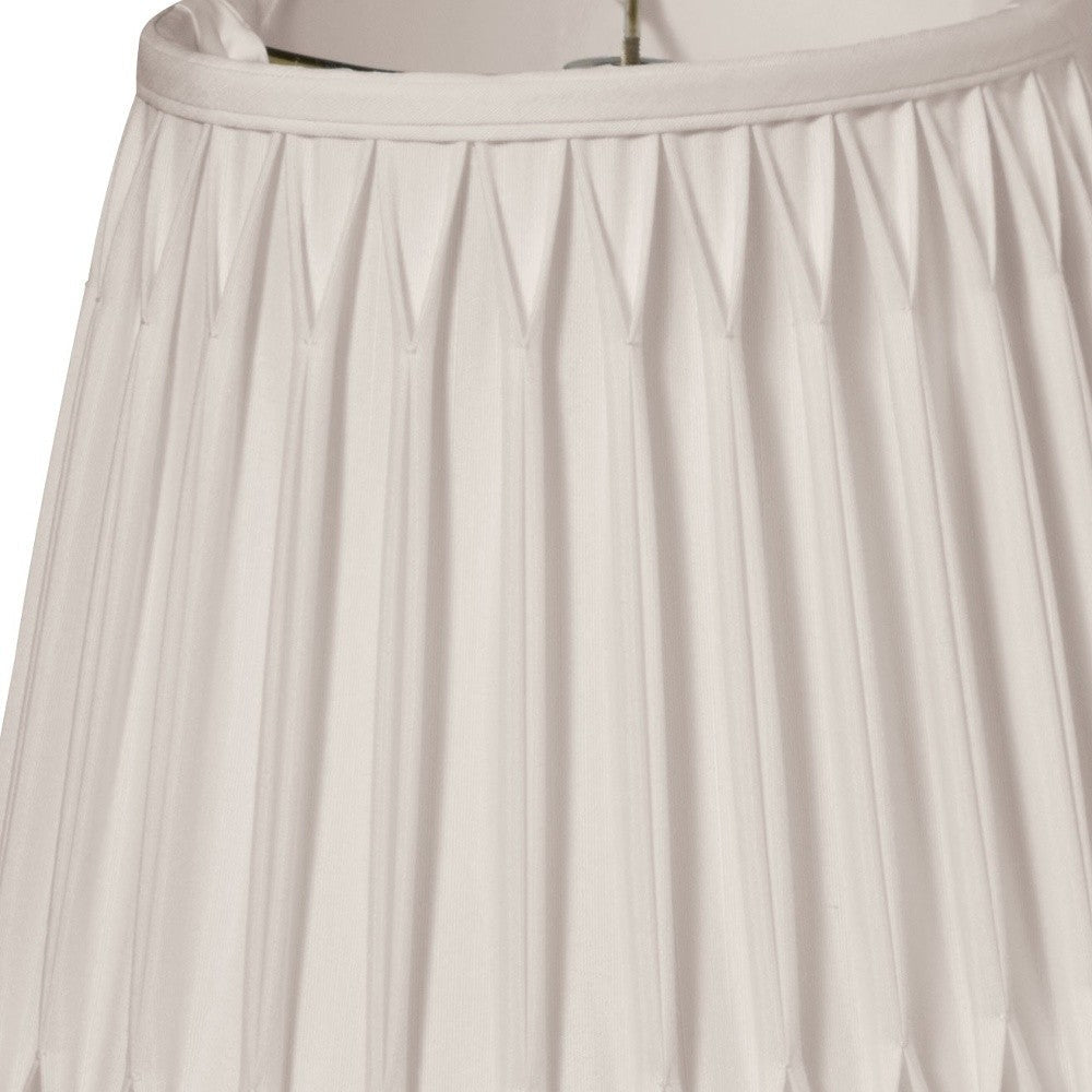 HomeRoots 18" Oval Smocked Pleat Paperback Shantung Lampshade in Cream Finish