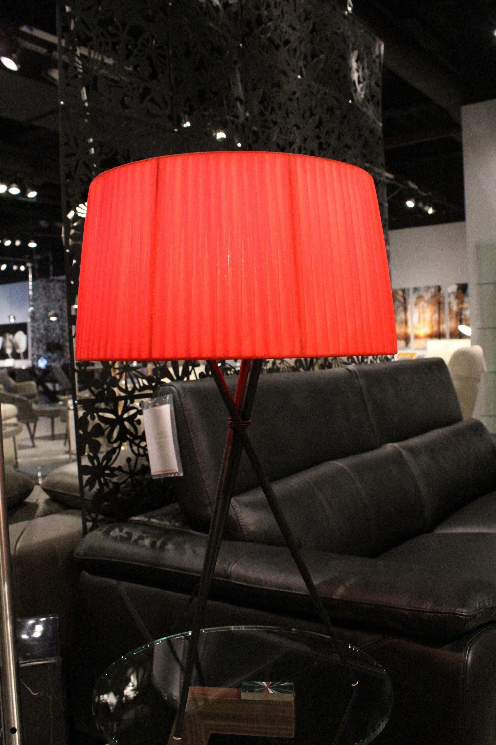 HomeRoots 18" x 18" x 29.5" Carbon Steel Table Lamp With Red Finish