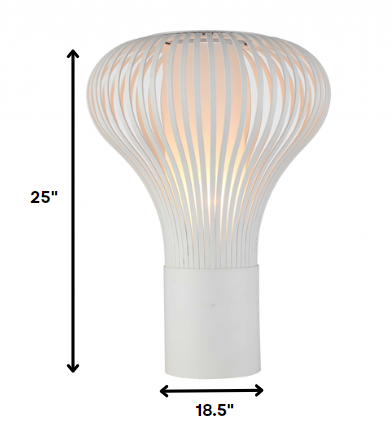 HomeRoots 18.5" x 18.5" x 25" Carbon Steel Table Lamp in White Finish