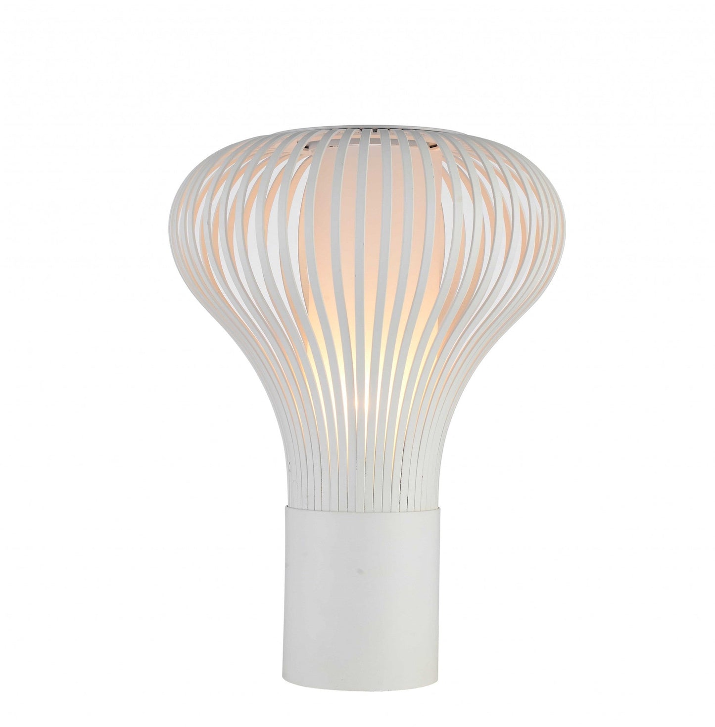 HomeRoots 18.5" x 18.5" x 25" Carbon Steel Table Lamp in White Finish