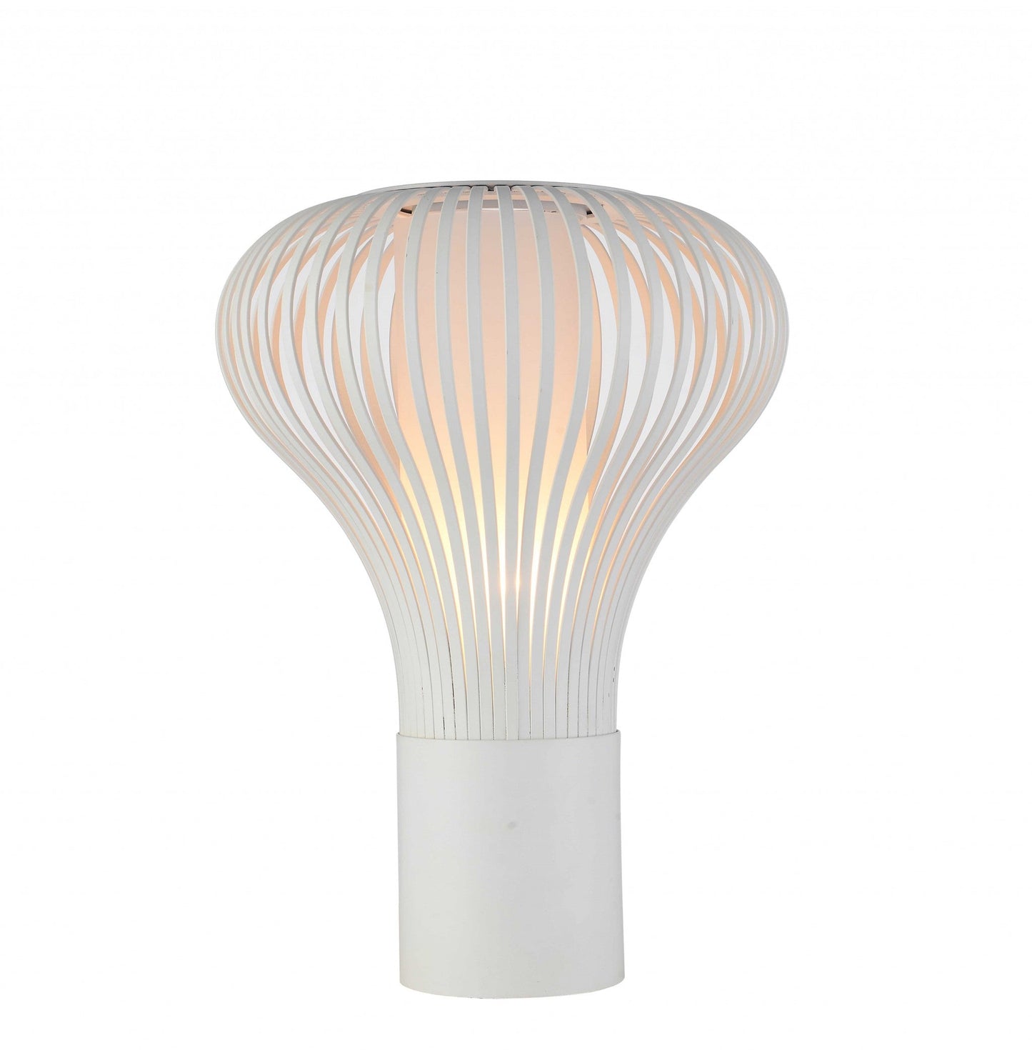 HomeRoots 18.5" x 18.5" x 25" Carbon Steel Table Lamp in White Finish