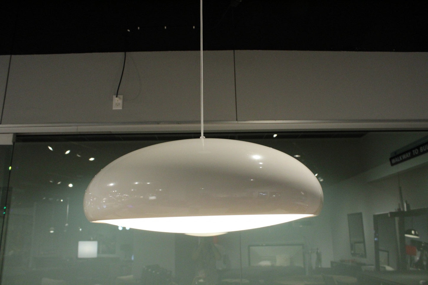 HomeRoots 23.5" x 23.5" Aluminum Pendant Lamp in White Finish