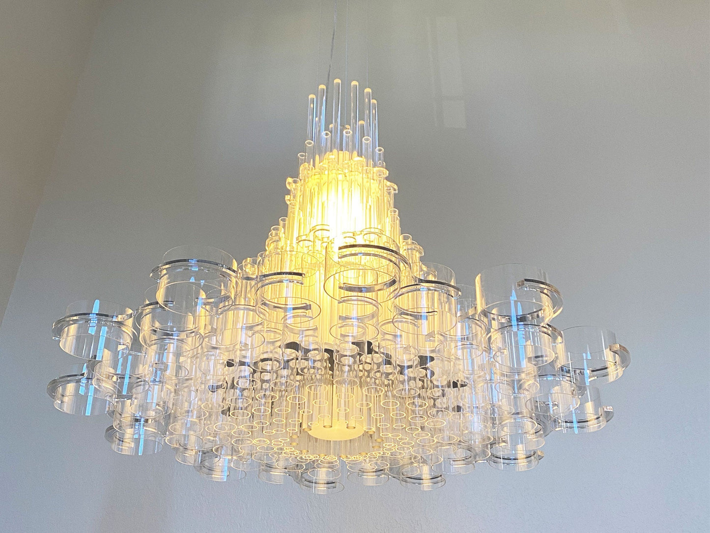 HomeRoots 39" x 39" x 70" Acrylic Pendant Lamp in White Finish