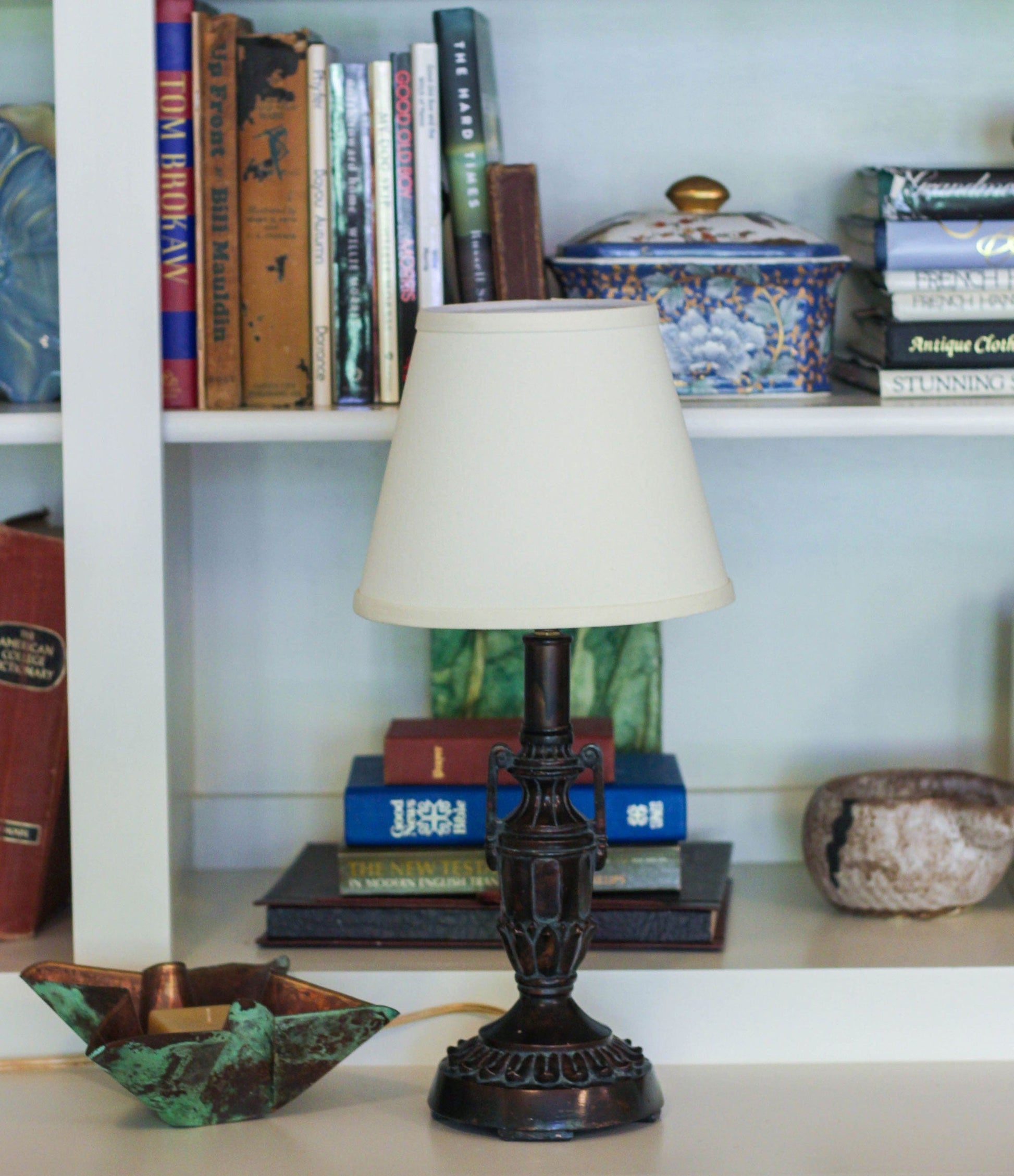 HomeRoots 8" Hardback Empire No Slub Lampshade in Ivory Finish
