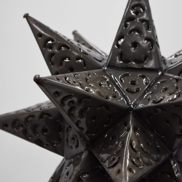 Hometown Evolution Flower Cut 12" Tin Star Light