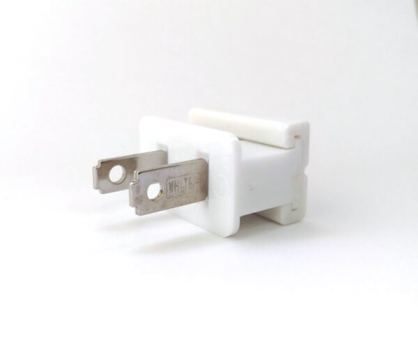 Hometown Evolution SPT-1 White Male Vampire Plug