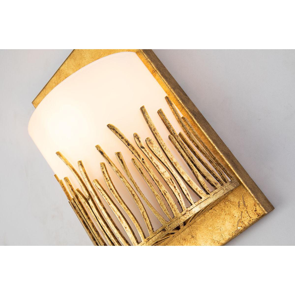 Lucas & McKearn Sawgrass 1-Light Gold Leaf Wall Light With Half-Drum Seeded Glass Shade in Grass-Like Holder