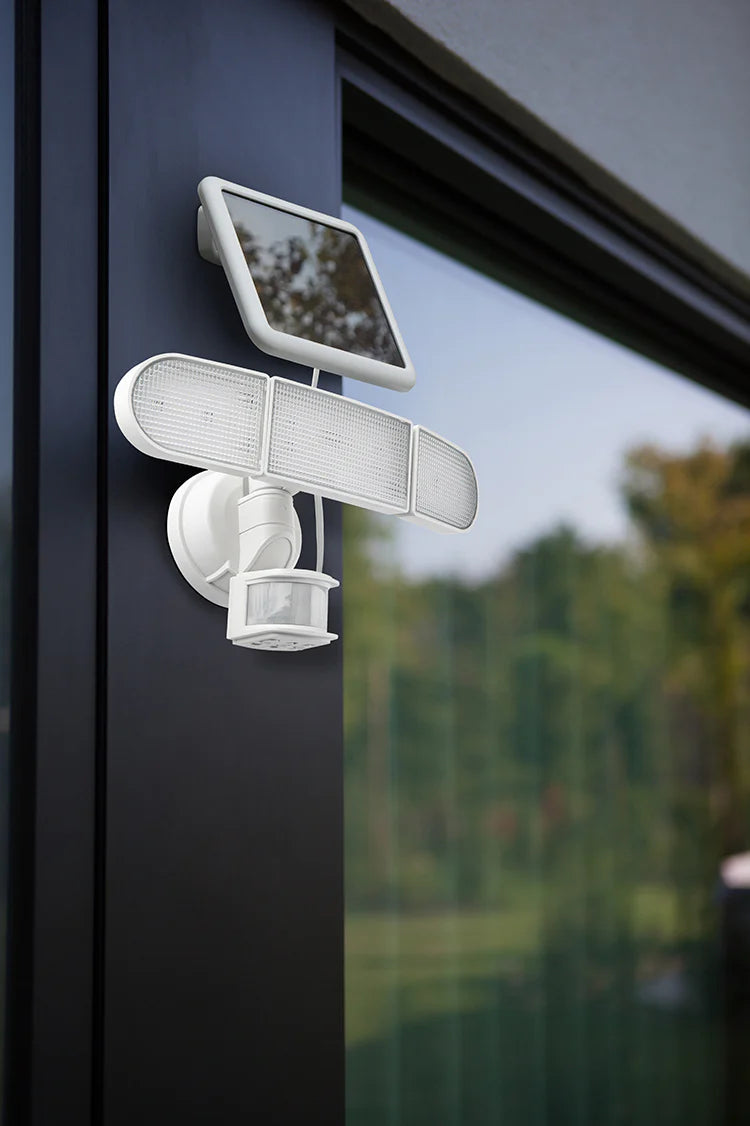 Lutec Led Solar Floodlight with 3 Head - 6934503331