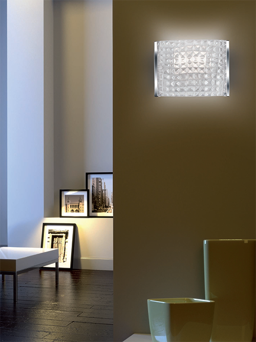 Mazzega 1946 Crocodile 9" x 6" Polished Chrome Wall Sconce With Transparent Crystal Glass Shade