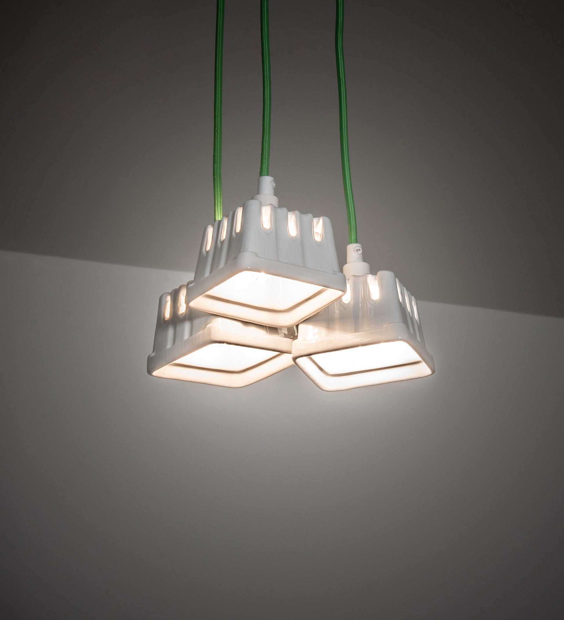 Meyda Lighting Berry Basket 218855 10" 3-Light White Pendant Light With White Ceramic Shade
