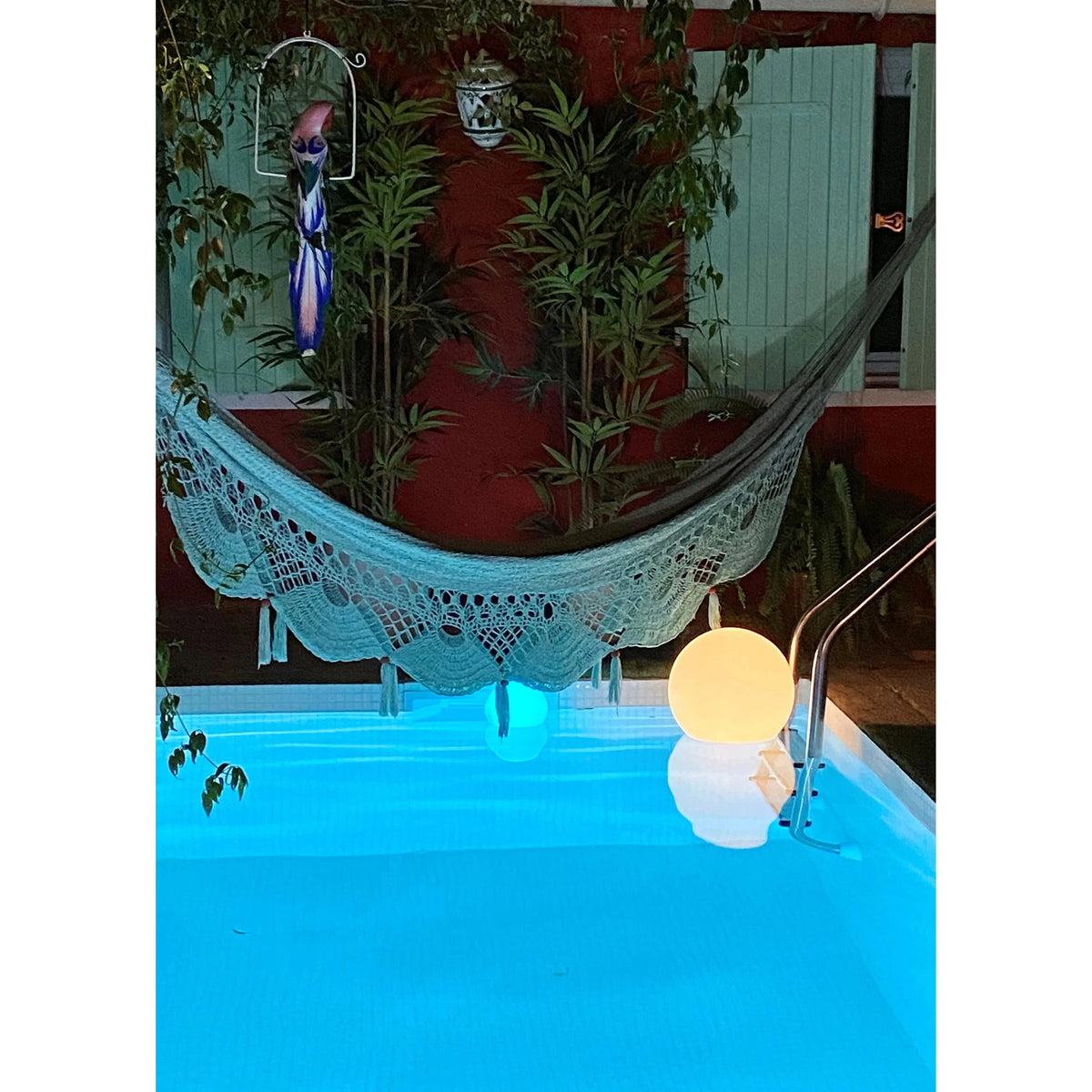 Smart and Green Ball 14" LED Lamp