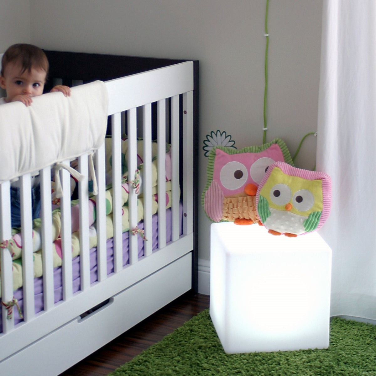 Smart and Green Cube 17" LED Lamp