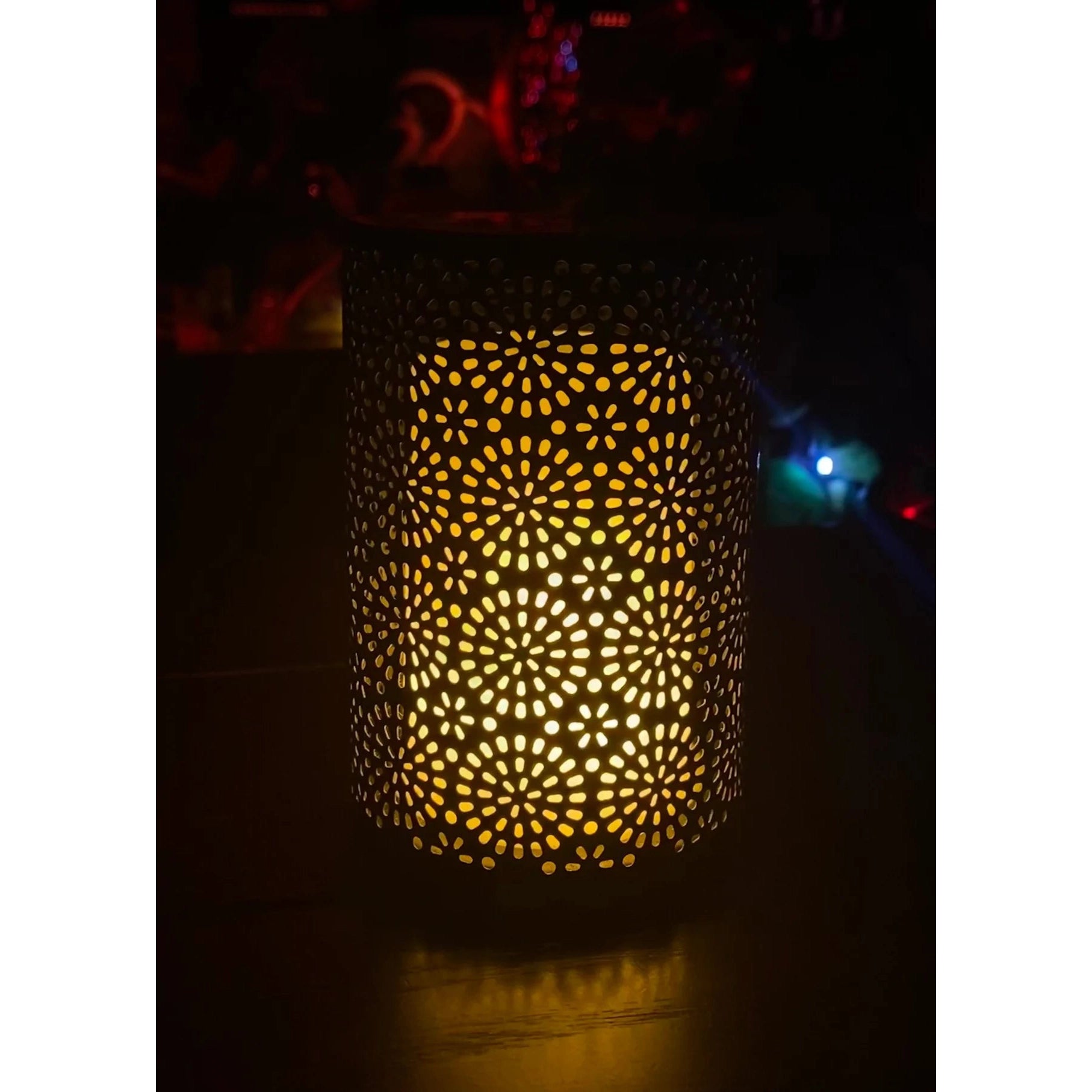 Smart and Green Dancing Flame LED Table Lamp