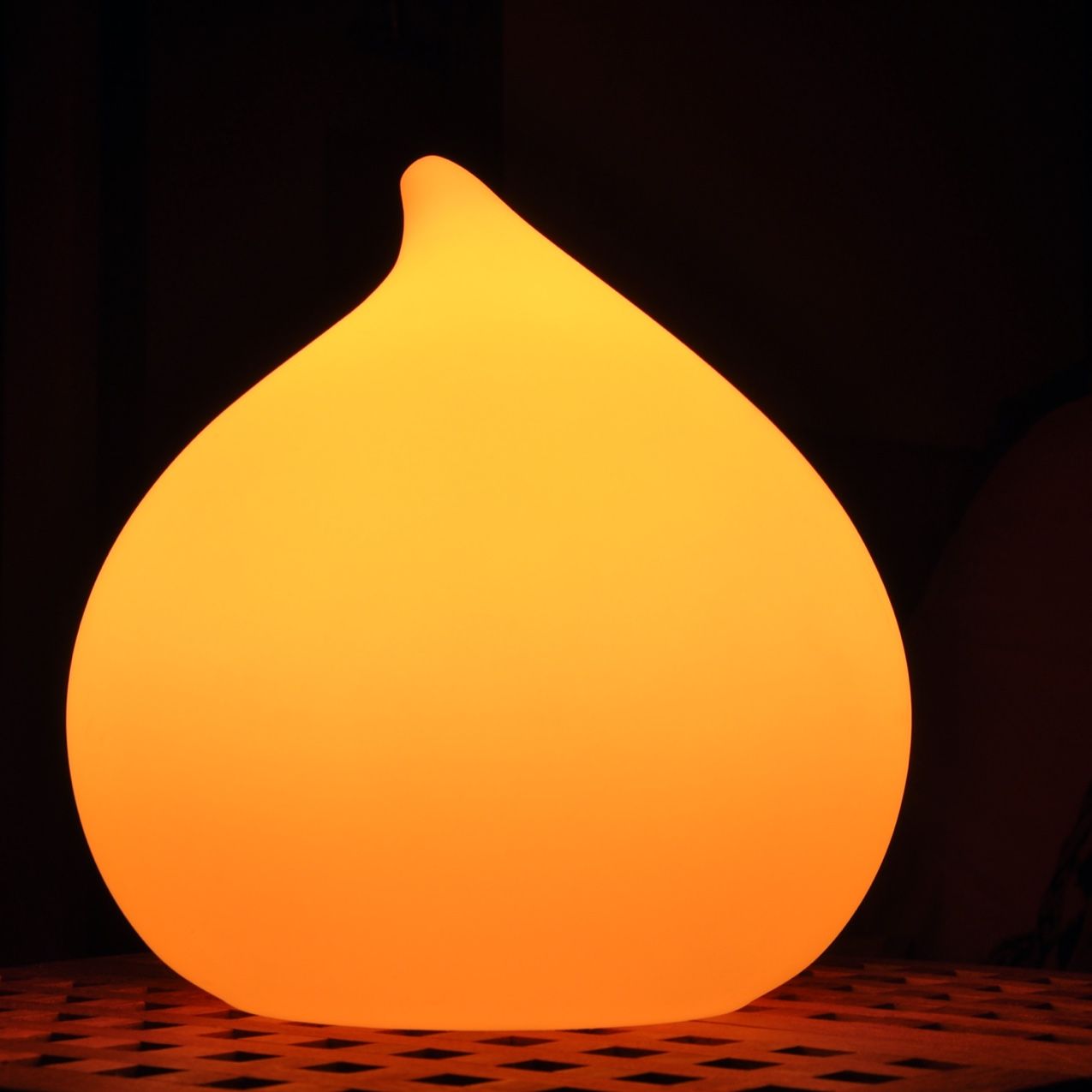 Smart and Green Dew LED Lamp