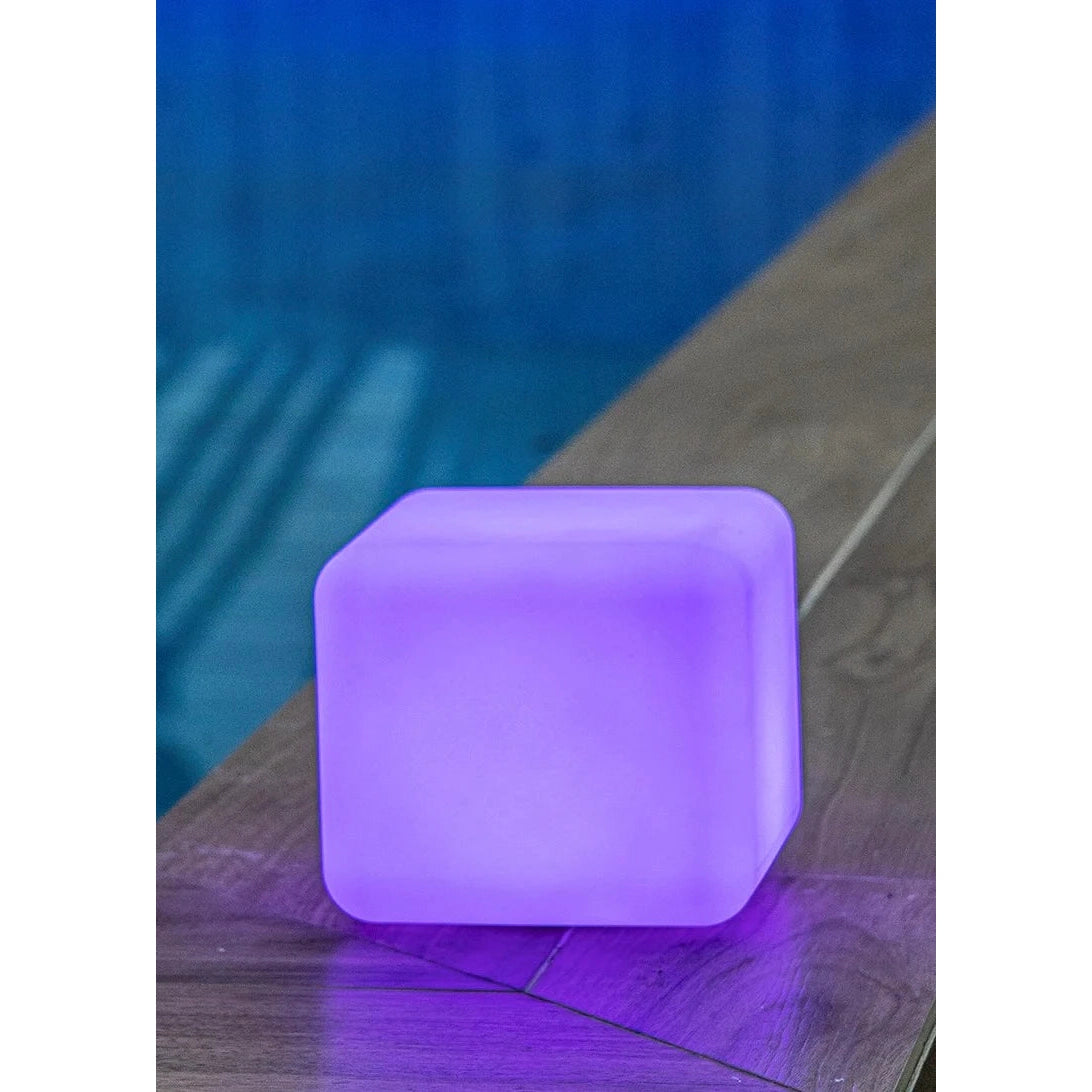 Smart and Green Dice 7" LED Lamp